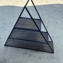 Triangle Large Shelf - 3 Shelves 