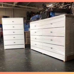 5 and 8 drawers dresser / Five and eight drawers dresser / Cajoneras