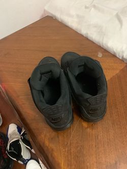 black jordan 4 size 10 (2025)