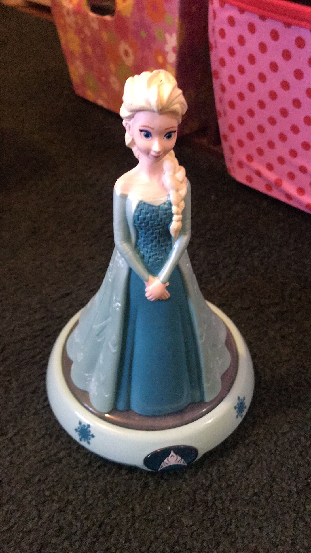 Elsa lamp