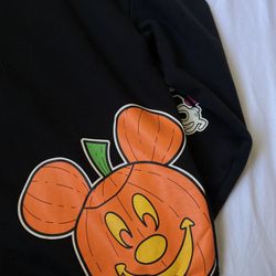 Disney Parks Halloween sweatshirt Size M