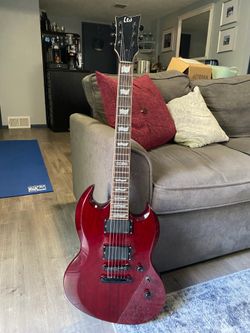 ESP LTD Viper, Cherry red