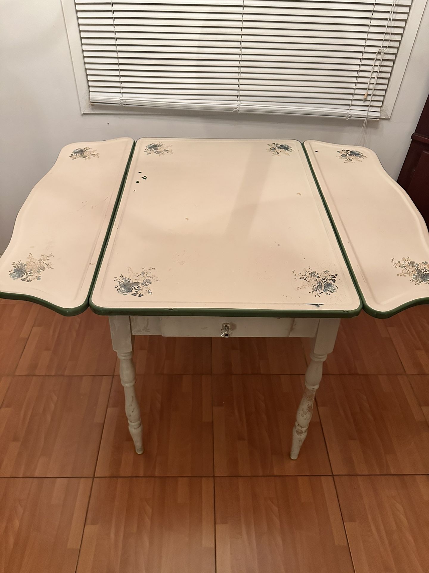 Vintage (RARE) Drop Leaf Table (Price Drop)