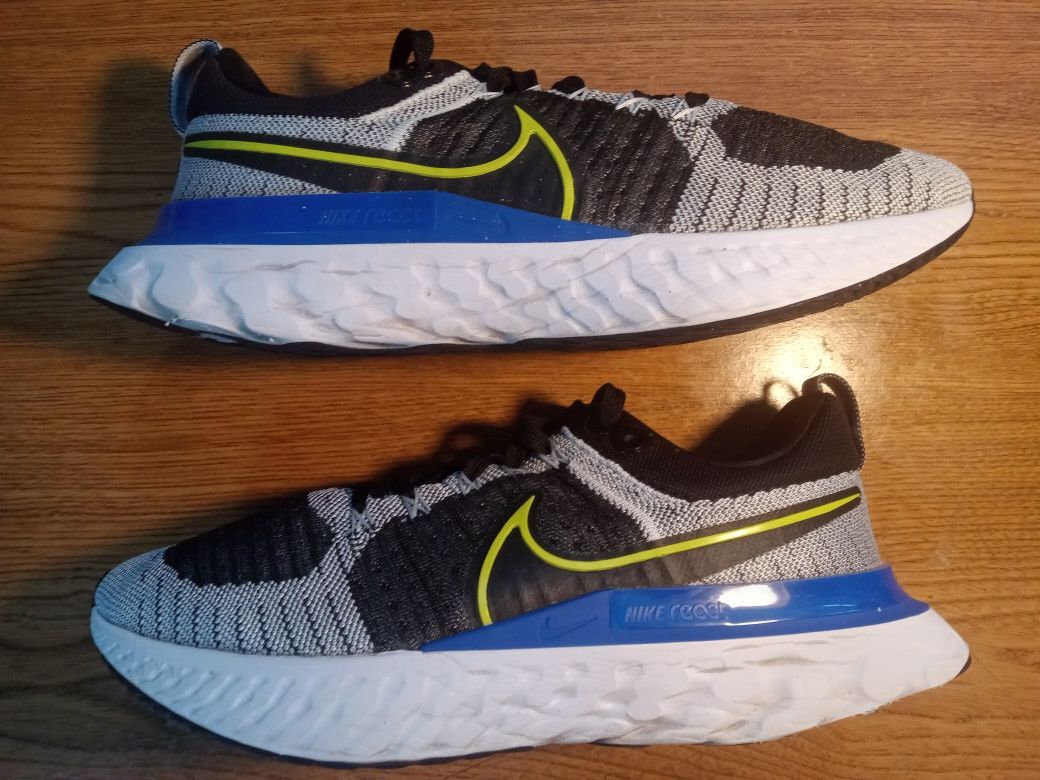 Nike Men's Running Shoes Sz 9.5 Good Condition