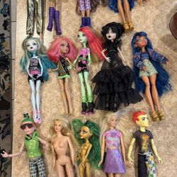 Monster High, Barbie, And Bratz Lot READ DESCRIPTION 