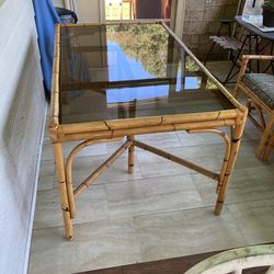 Table  and Four Chairs Good Conditions Bambuk 