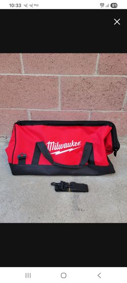 Milwaukee 22" tool bag new