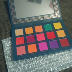 Ace Beaute Nostalgia Palette