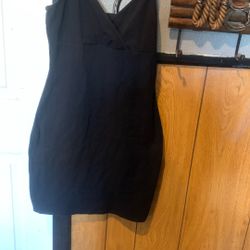 Vestido Negro Con Tirantes