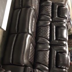 Warnerton Chocolate Power Reclining Sofa &living room set &couch