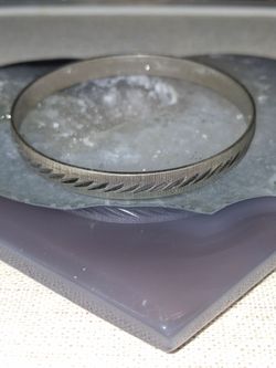 Vintage Monet Diamond Cut￼ Signed Very Shiny Silver Bangle Bracelet
