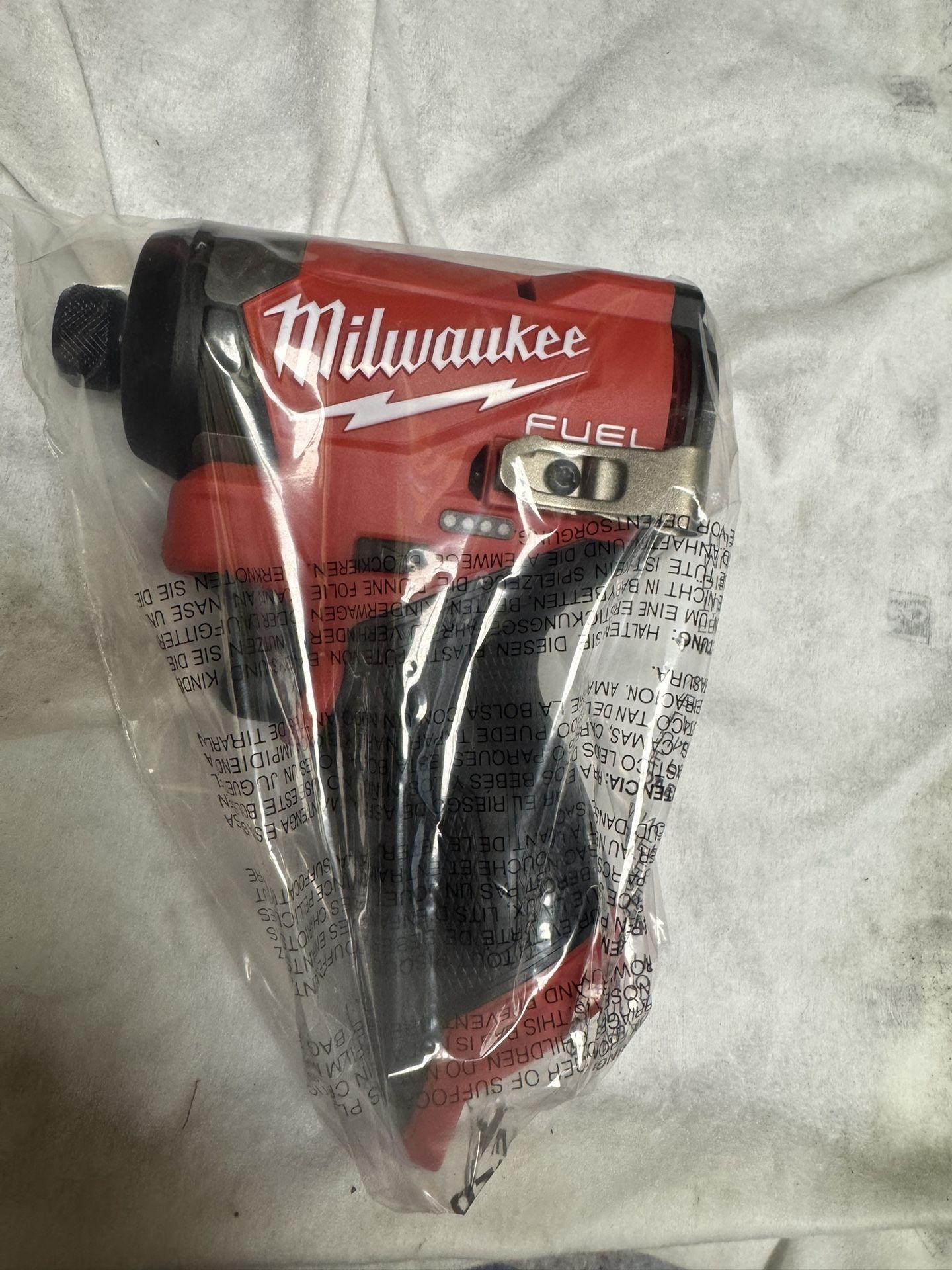 🔥 Milwaukee 12 Fuel Impact Driver New