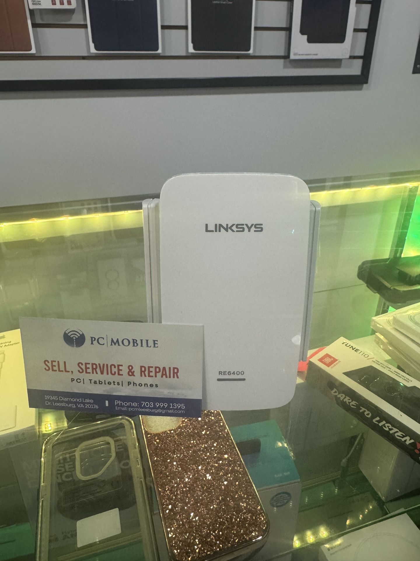 Linksys RE6400 Wi-Fi Range Extender / WiFi Booster Access Point