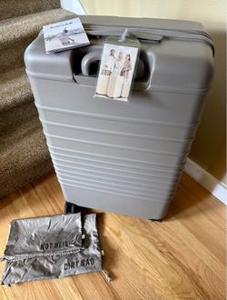 Beis check in size luggage