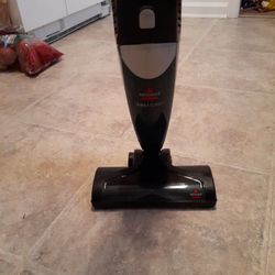BISSELL VACUMM CLEANER   3 IN 1 TURBO  GOOD CONDITION.     $20.00