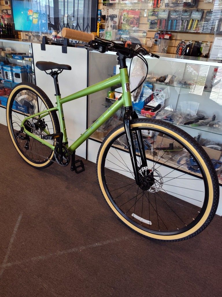 NEW 2025 SM MARIN KENTFIELD GREEN SPEED COMFORT HYBRID