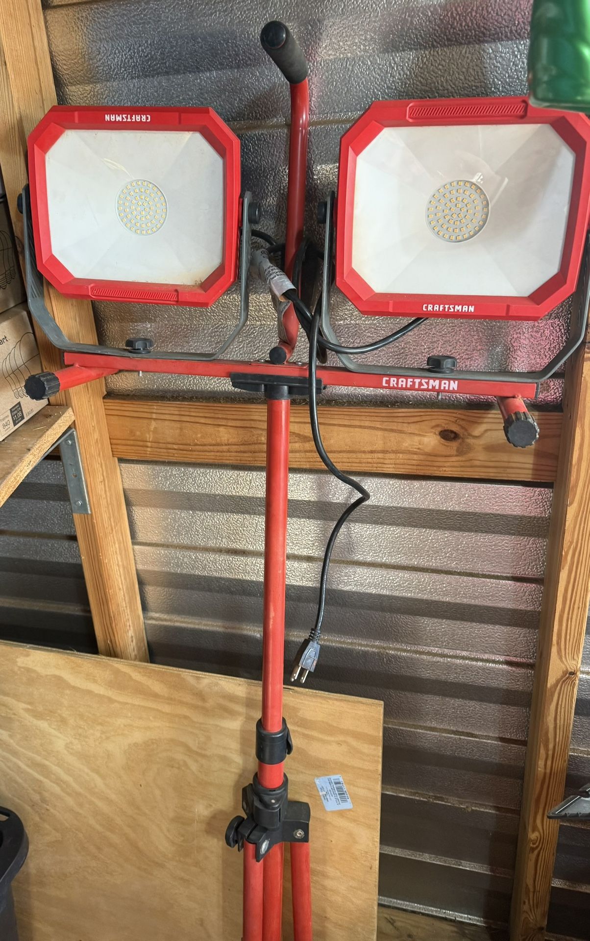 Craftsman Lights Like New