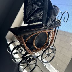 Antique Baby Stroller. Collectible 