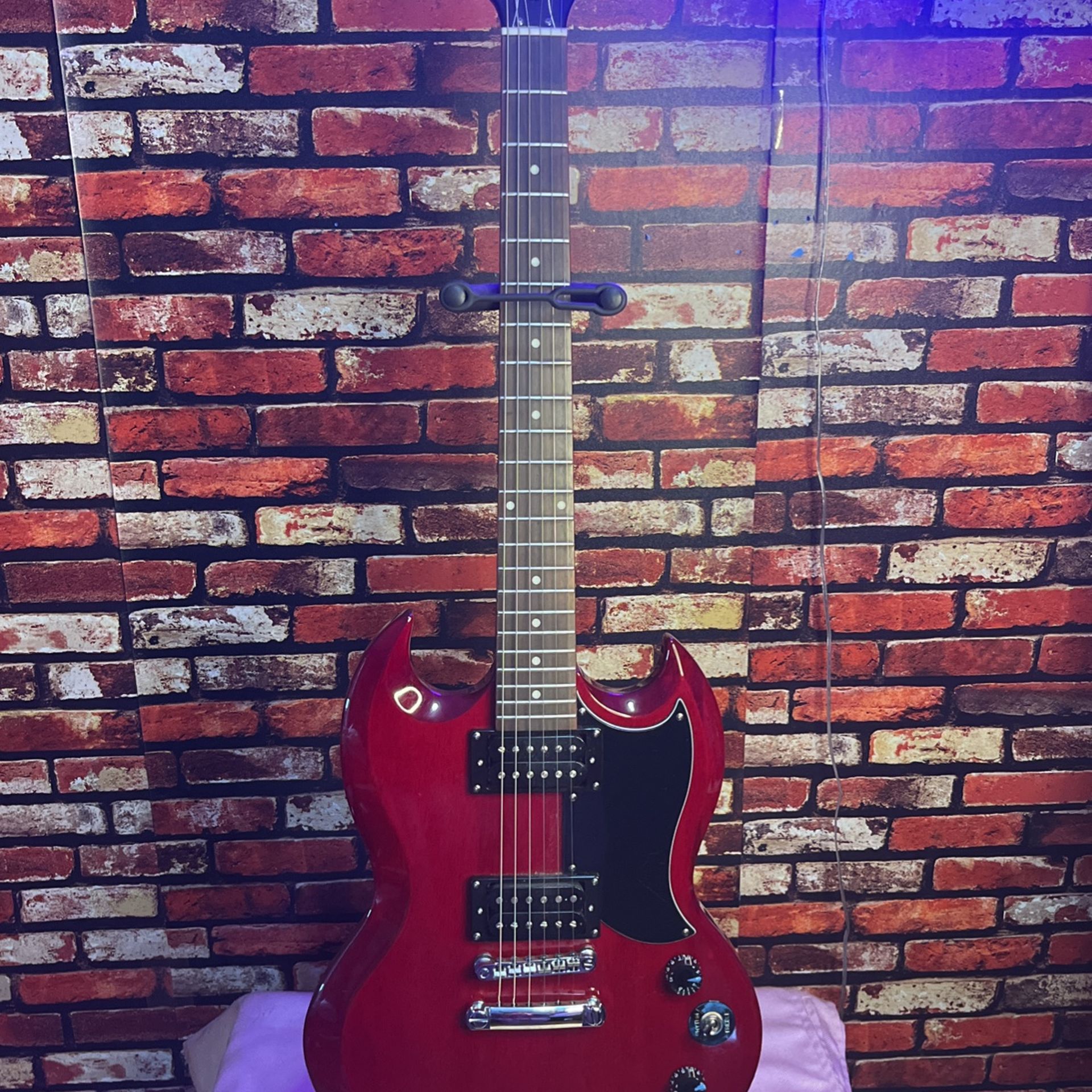 Epiphone Special SG Model Number (contact info removed)