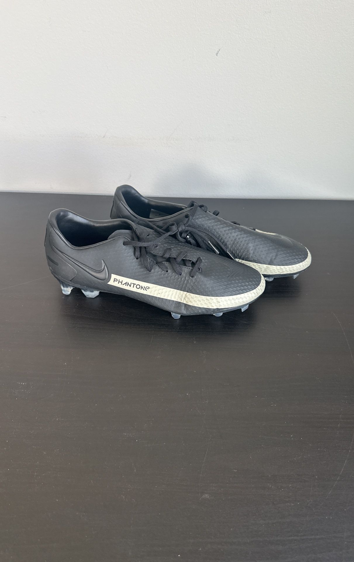 Nike Cleats - Size 8