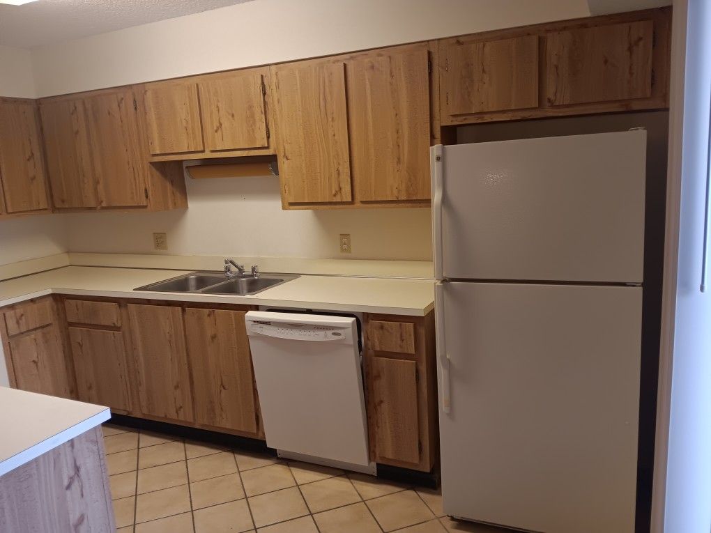Kitchen- Cabinets And Appliances $200