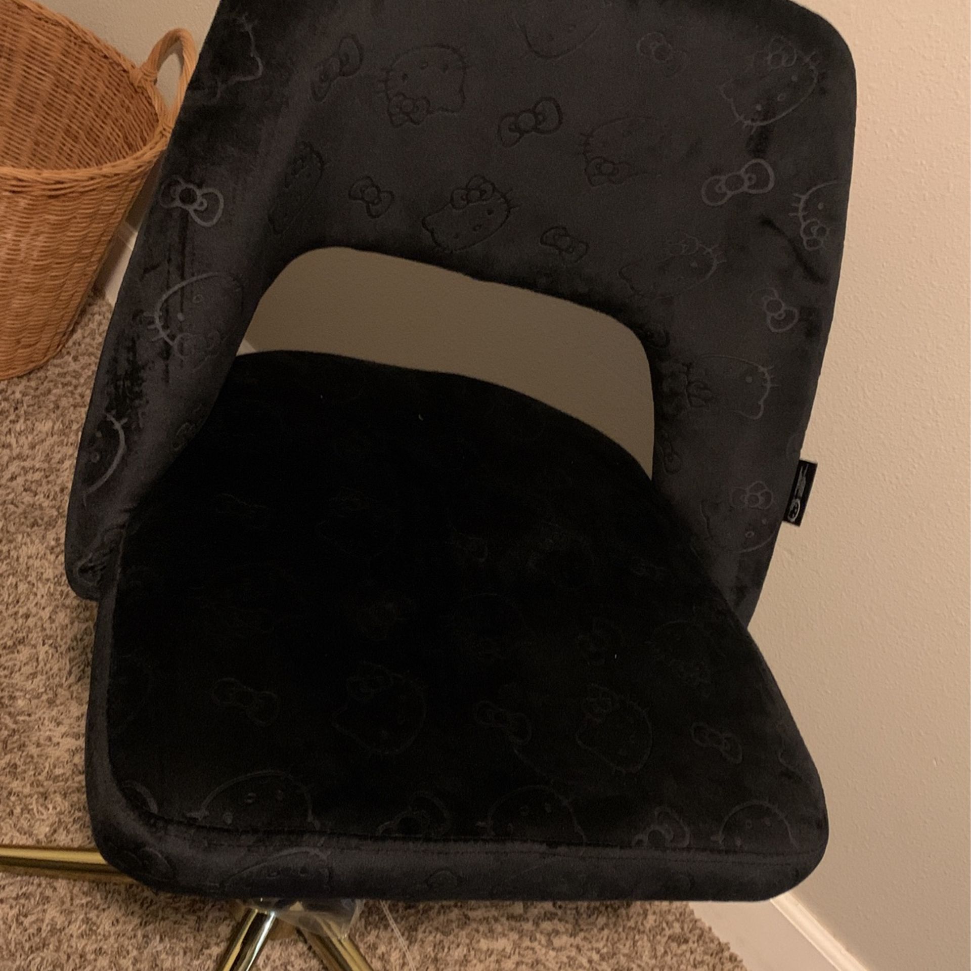 Black Hello Kitty Chair
