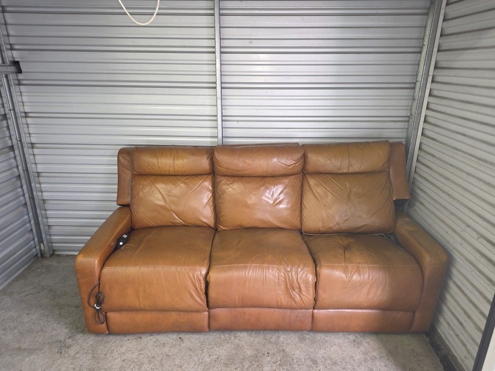 Electric reclining couch