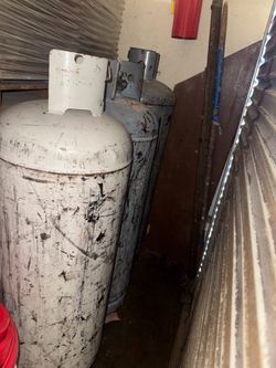large propane tanks