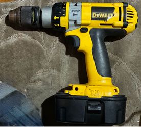 DeWalt XRP 18V Cordless Drill w battery