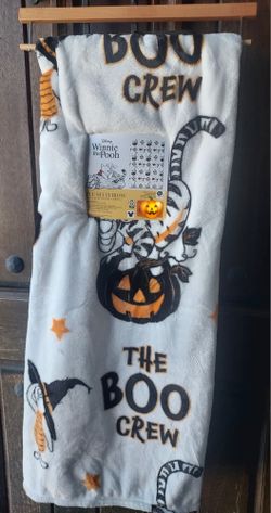 Winnie The Pooh Halloween Blanket