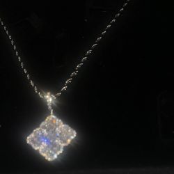 18 k Gold Plated Clover Charm Necklace 