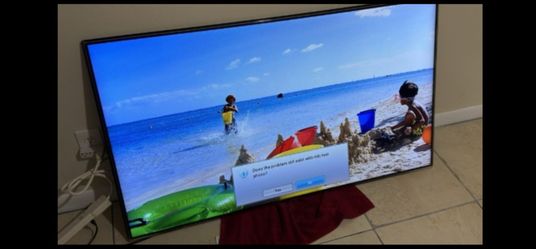 Samsung 55" 4k smart tv with remote and legs works perfectly