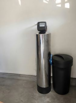 New Single Tank Salt Water Softener – Whole House Softening + Filtration + RO Kitchen Filter
