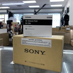 Sony Fx30 + 18-50mm Bundle