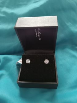 New!!! R. H. Macy & Co. 14kwg Aquamarine 6mmStud Earrings