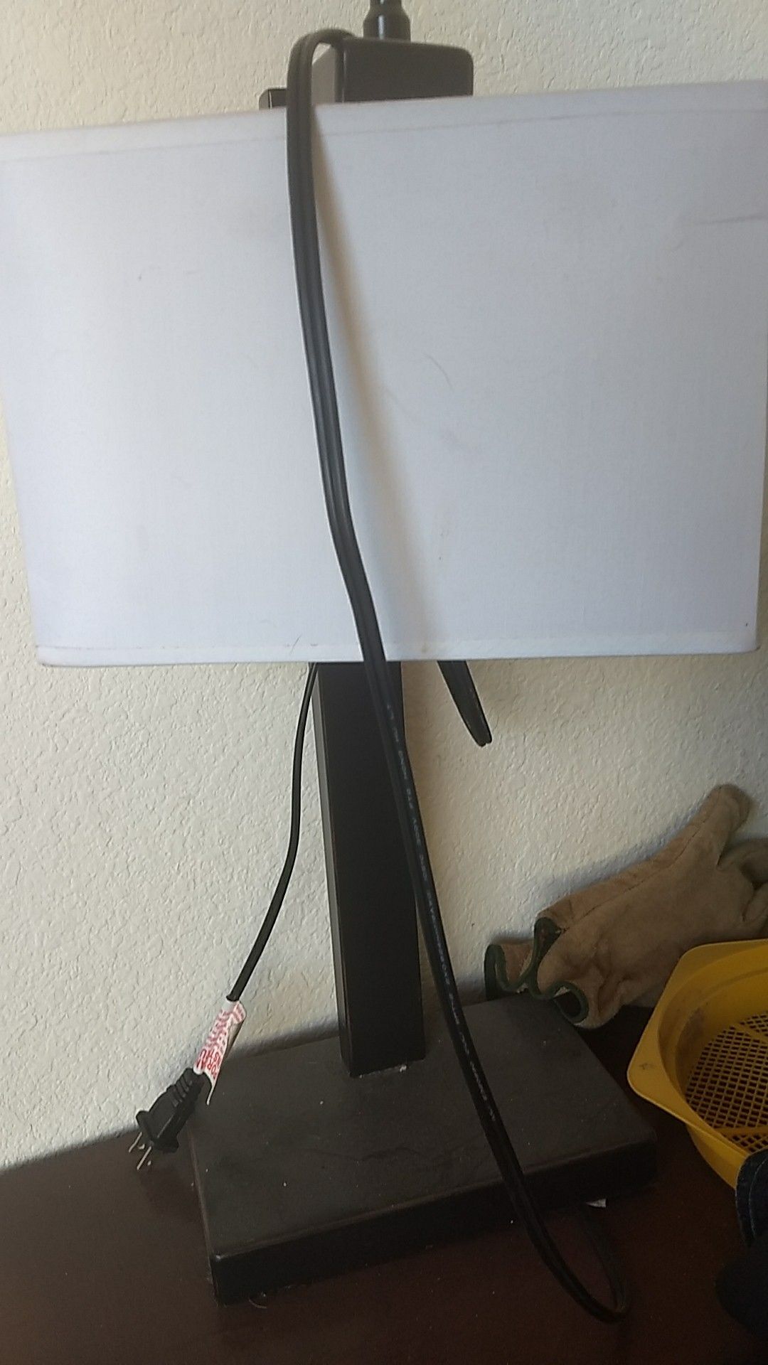 Desk lamp