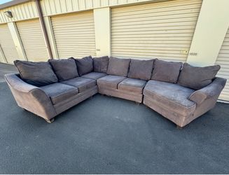 Gray Sectional (WILL DELIVER)