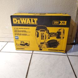 Dewalt 15° Coil Roofing Nailer Brushless Xr Kit 20v 