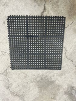3’x3’ Interlocking Rubber Anti-Fatigue Drainage Mat, Commercial Kitchen / Garage Rubber Floor Mat, Restaurant Style Interlocking Rubber Drainage Mat