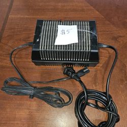 SWITCHING POWER SUPPLY MODEL AD08