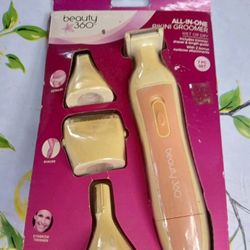 New Lady's Battery Shaver Kit