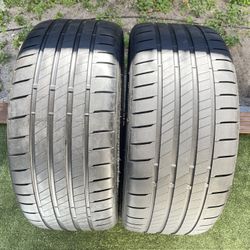 Tires 235/35/19 Bridgestone Potenza S005 * 75% 90% left remaining two tires 