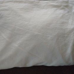 Like New! Twin / Full Size Fitted Sheet. Westgate Resort.
