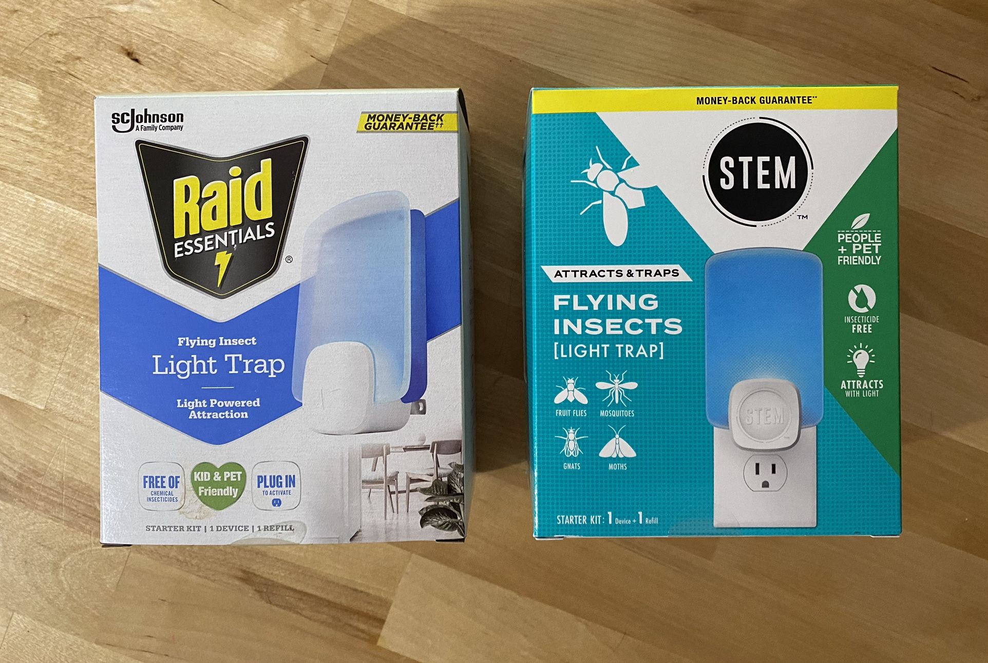 Raid flying insect light trap