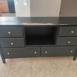 Free dresser