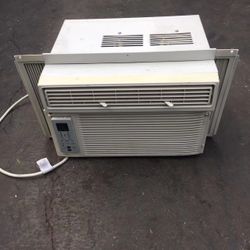 Very Good Condition Arctic King Air Conditioner 