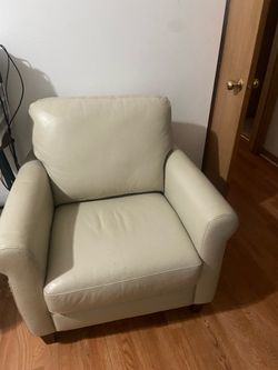 Leather sitting chair