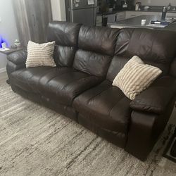 Reclining couch