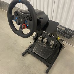 Logitech G29 Driving Force Racing Wheel and Pedals with VEVOR Stand