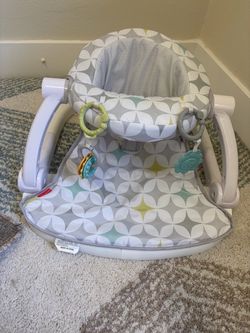 Baby sit me up chair